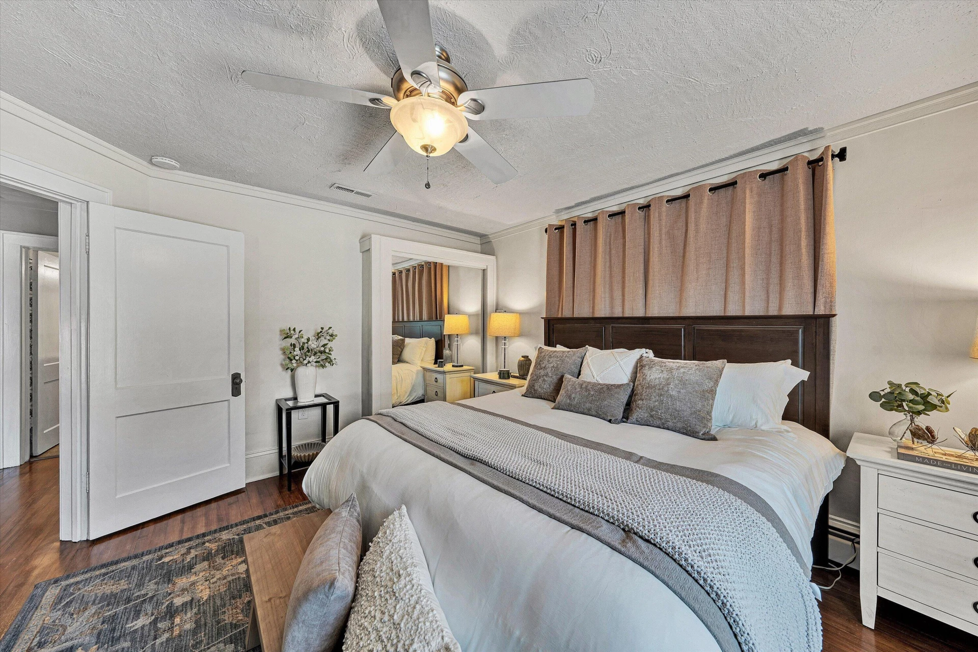 880 Washington AVE - Photo 24
