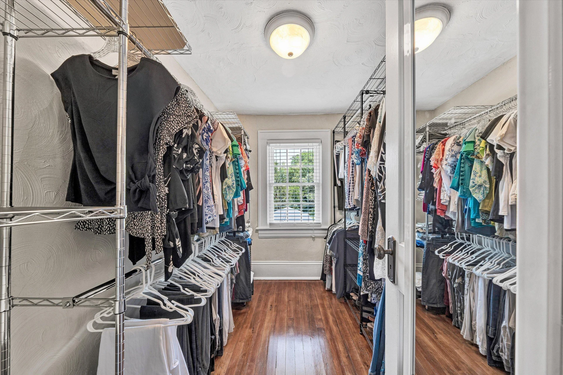 880 Washington AVE - Photo 29