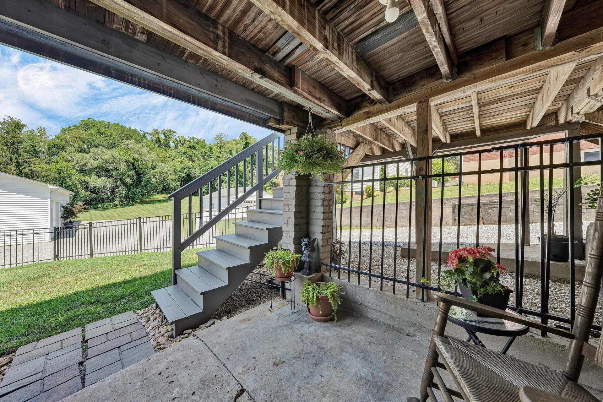 880 Washington AVE - Photo 34