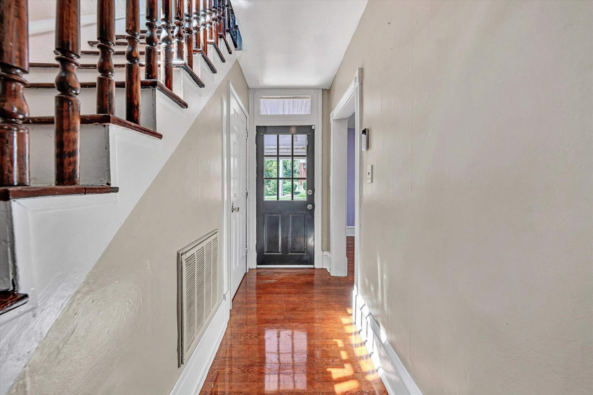 762 Arbutus AVE SE - Photo 16
