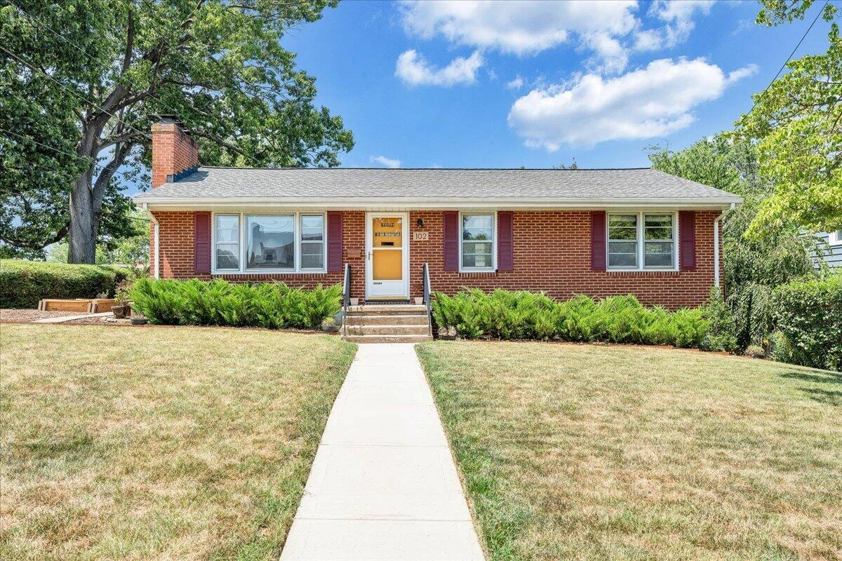 102 Fleming AVE NE - Photo 31
