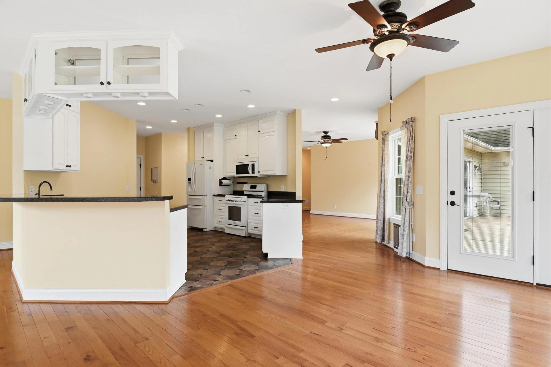 322 Timberline RD SE - Photo 23