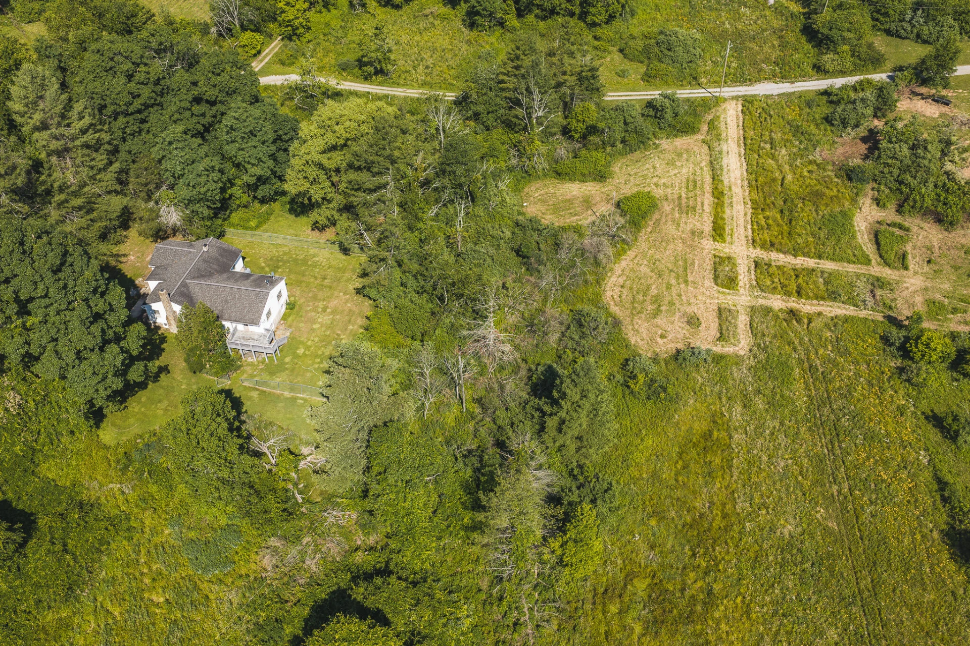 10289 Russwood RD - Photo 2