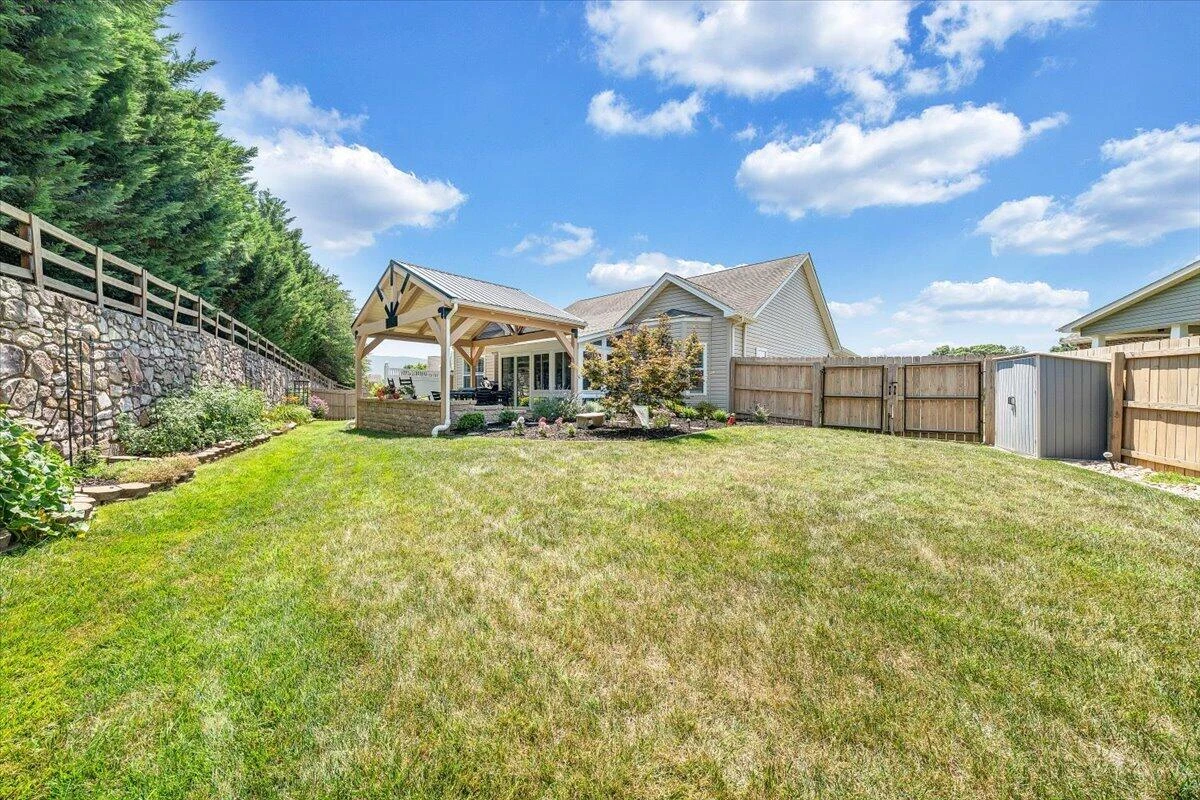 2735 Cottage Rose LN - Photo 44