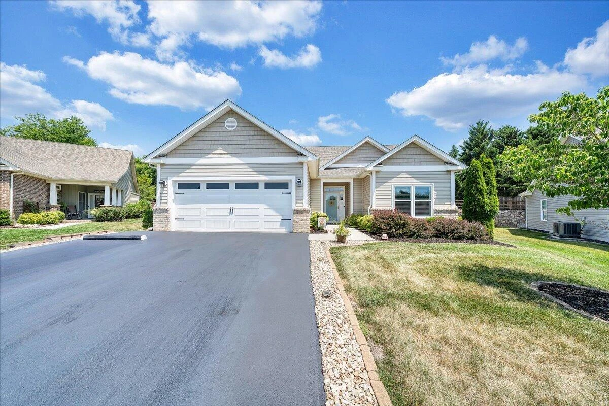 2735 Cottage Rose LN - Photo 48