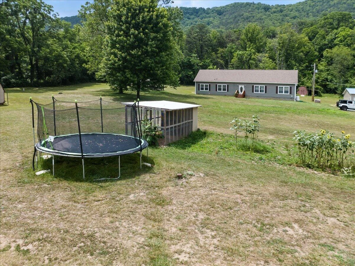 5583 Bradshaw RD - Photo 10