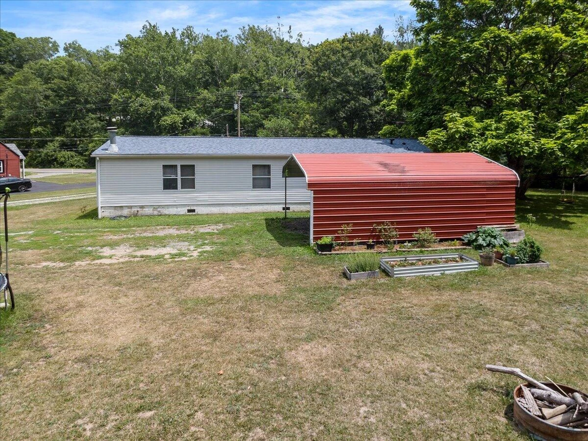 5583 Bradshaw RD - Photo 14