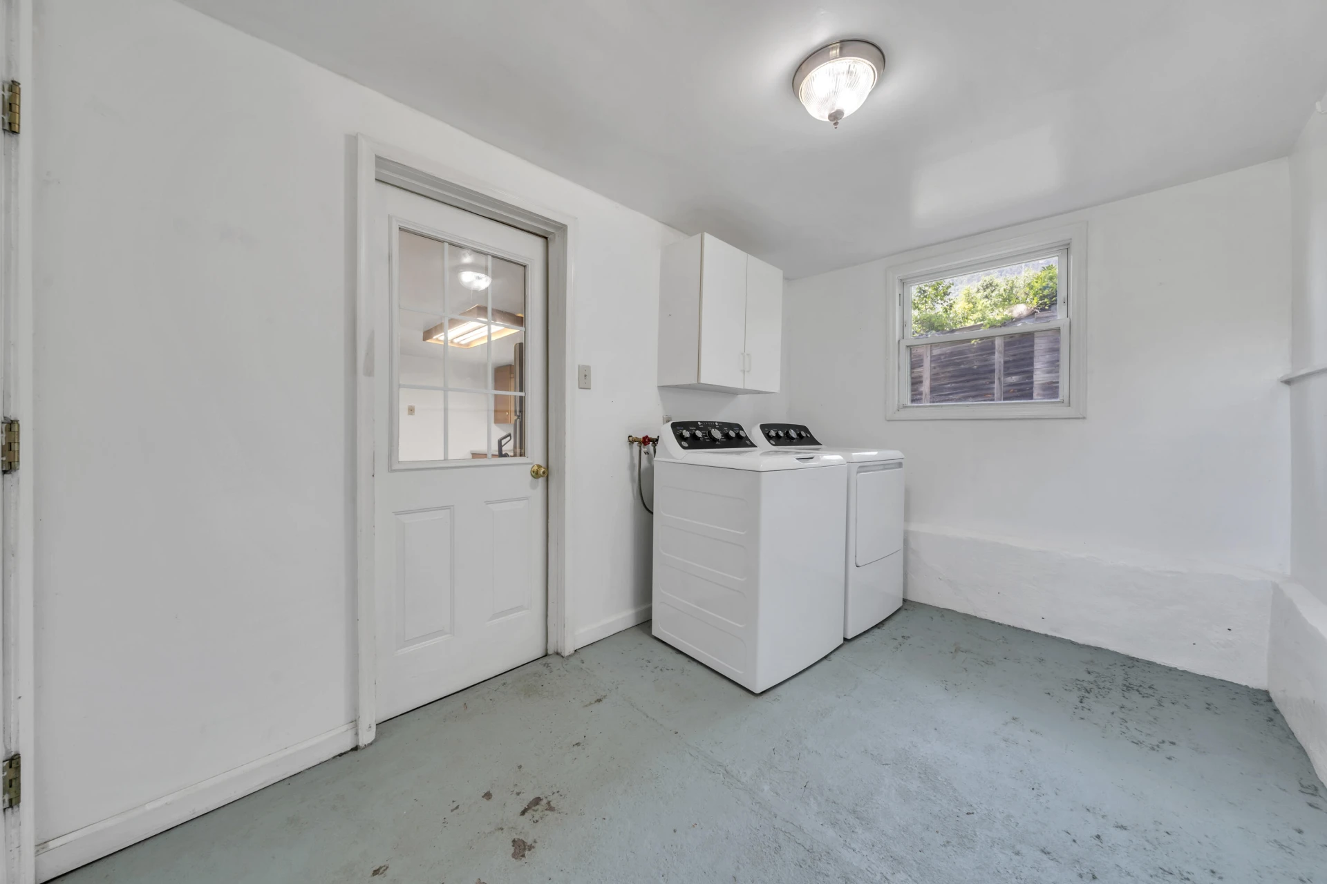 319 Bryant RD - Photo 16
