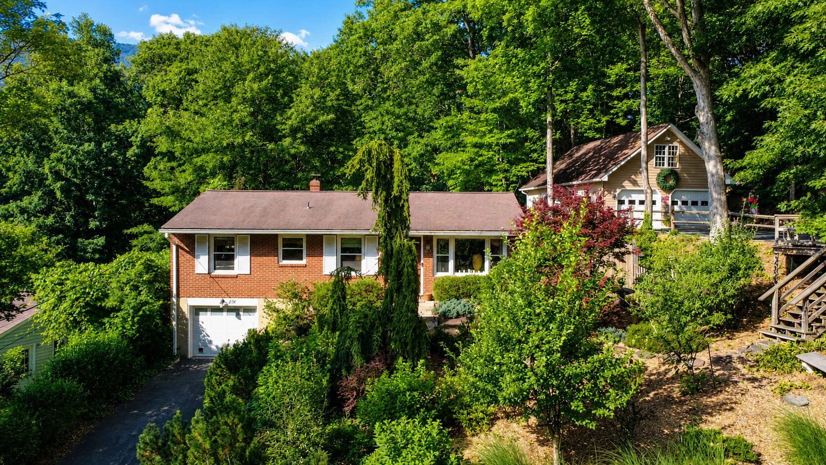 214 Heatherton DR - Photo 2