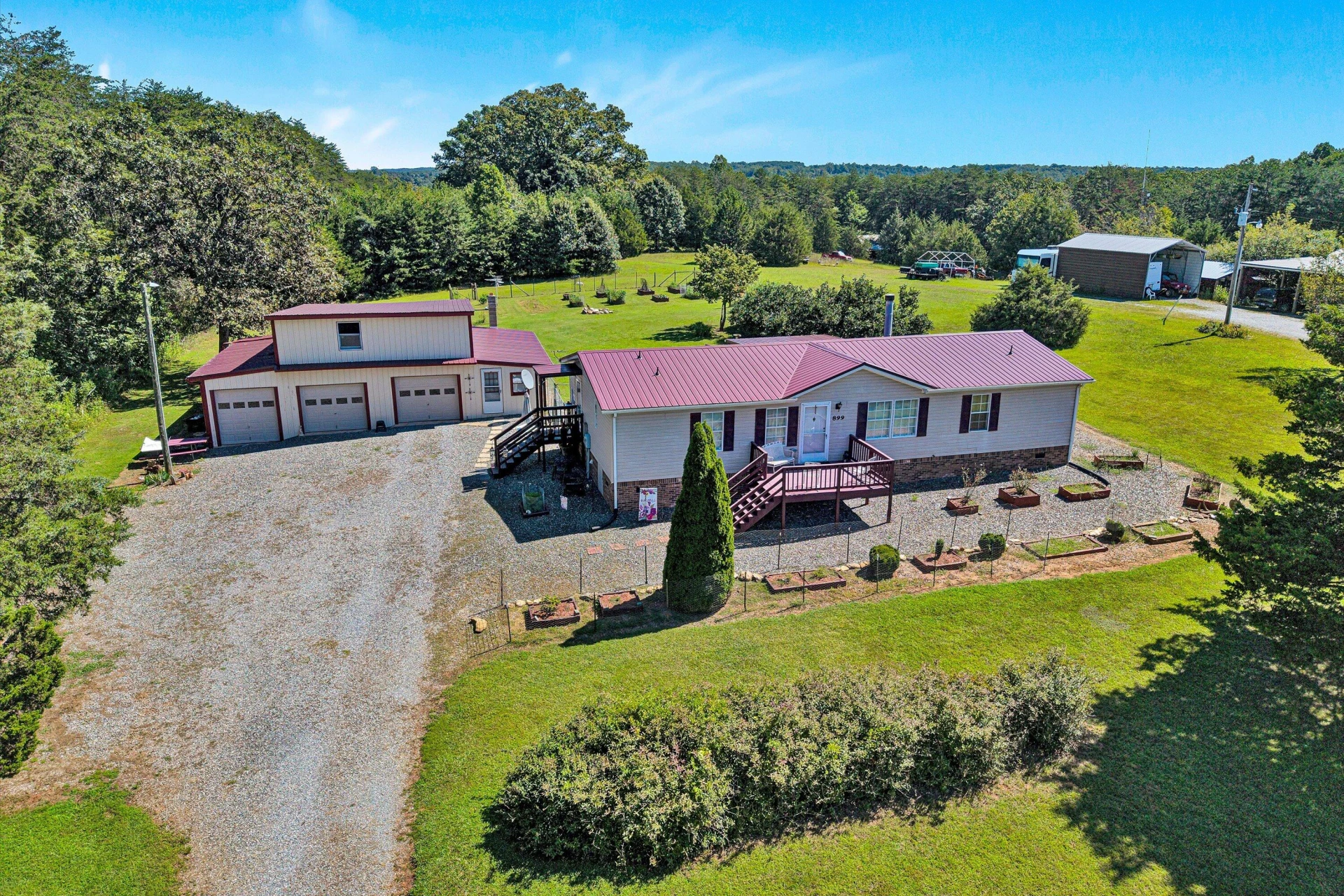 899 Orrix Creek RD