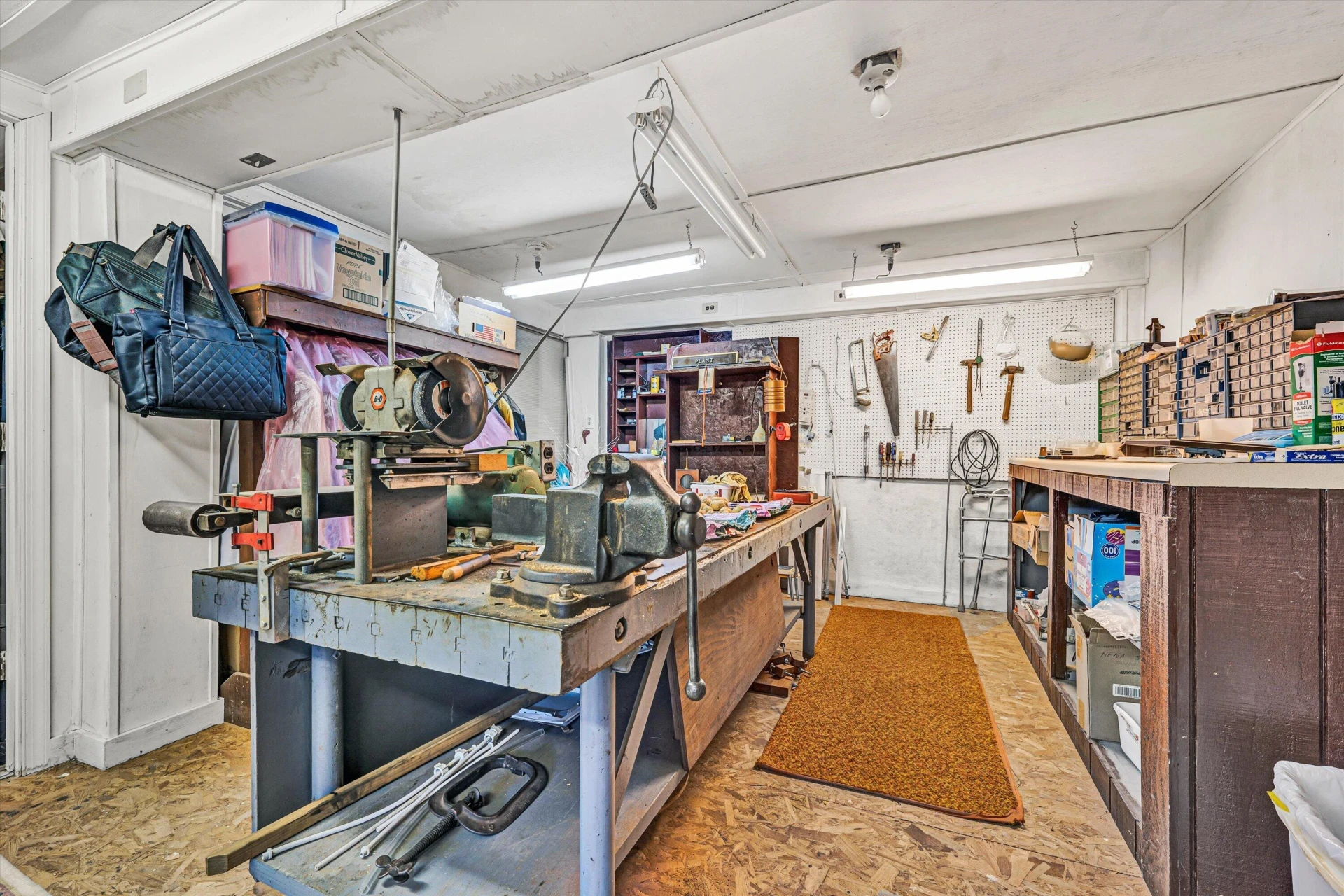 899 Orrix Creek RD - Photo 48