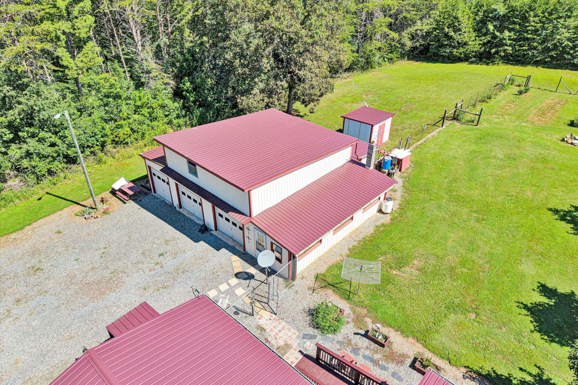899 Orrix Creek RD - Photo 52