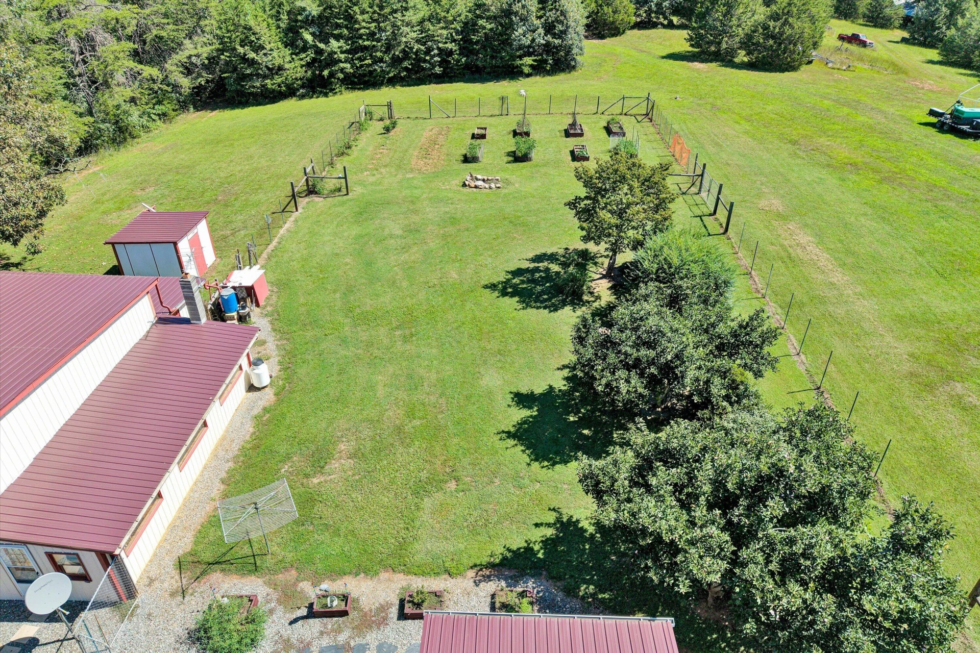 899 Orrix Creek RD - Photo 53