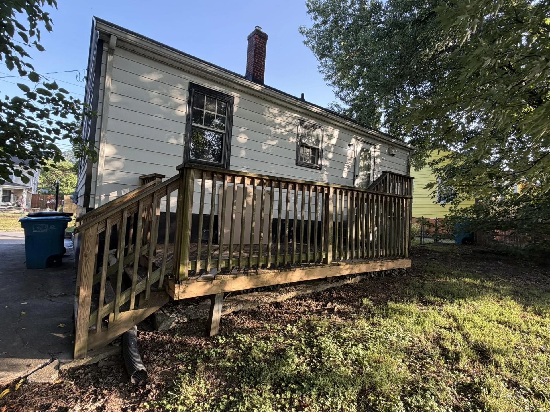 438 Albemarle AVE SE - Photo 3