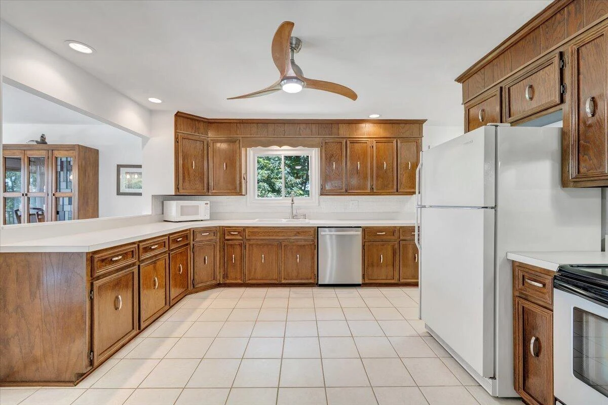 1080 Forest Way CIR - Photo 28