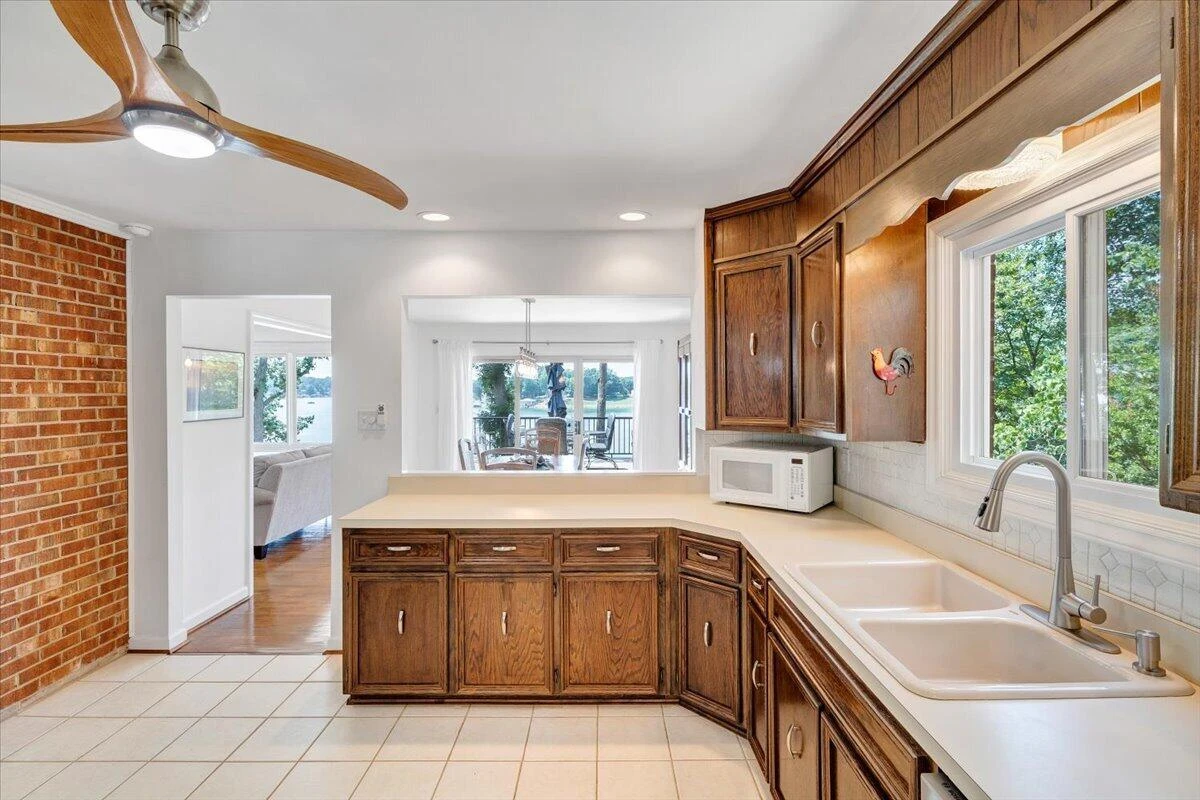1080 Forest Way CIR - Photo 29