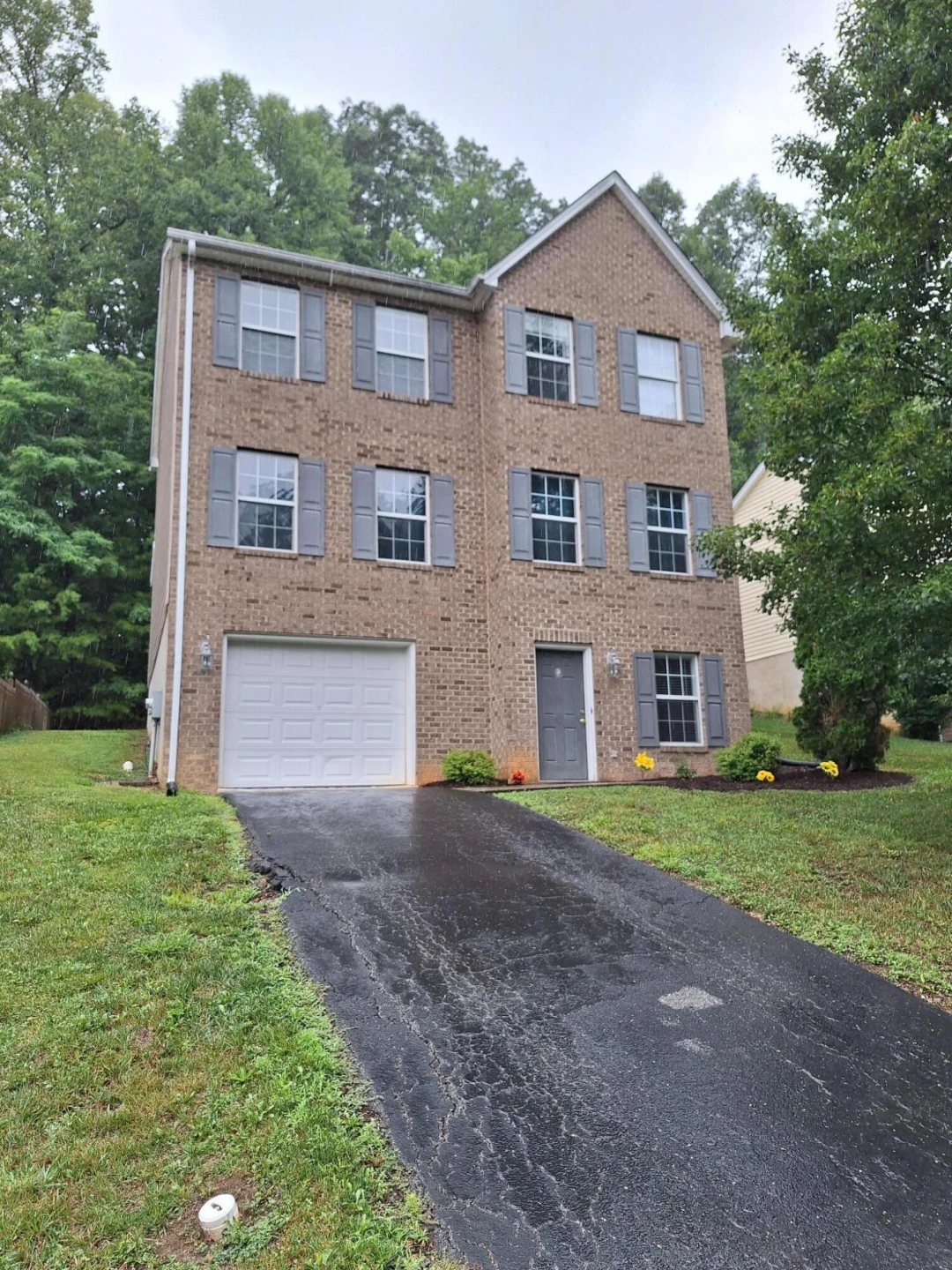 1722 Connors Run