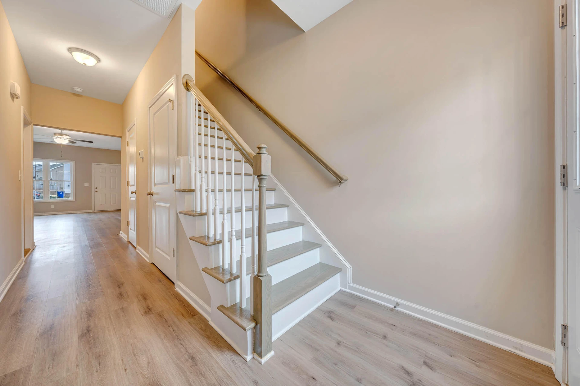 1062 Brandon AVE SW - Photo 16