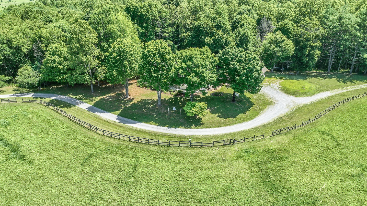 1361 Hurricane Creek RD - Photo 10