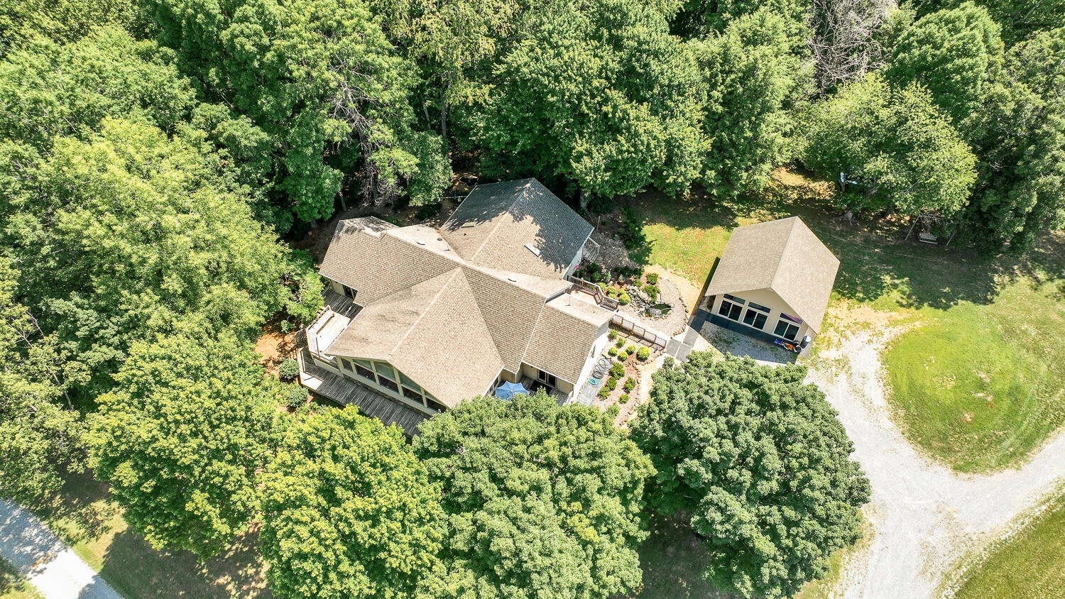 1361 Hurricane Creek RD - Photo 11