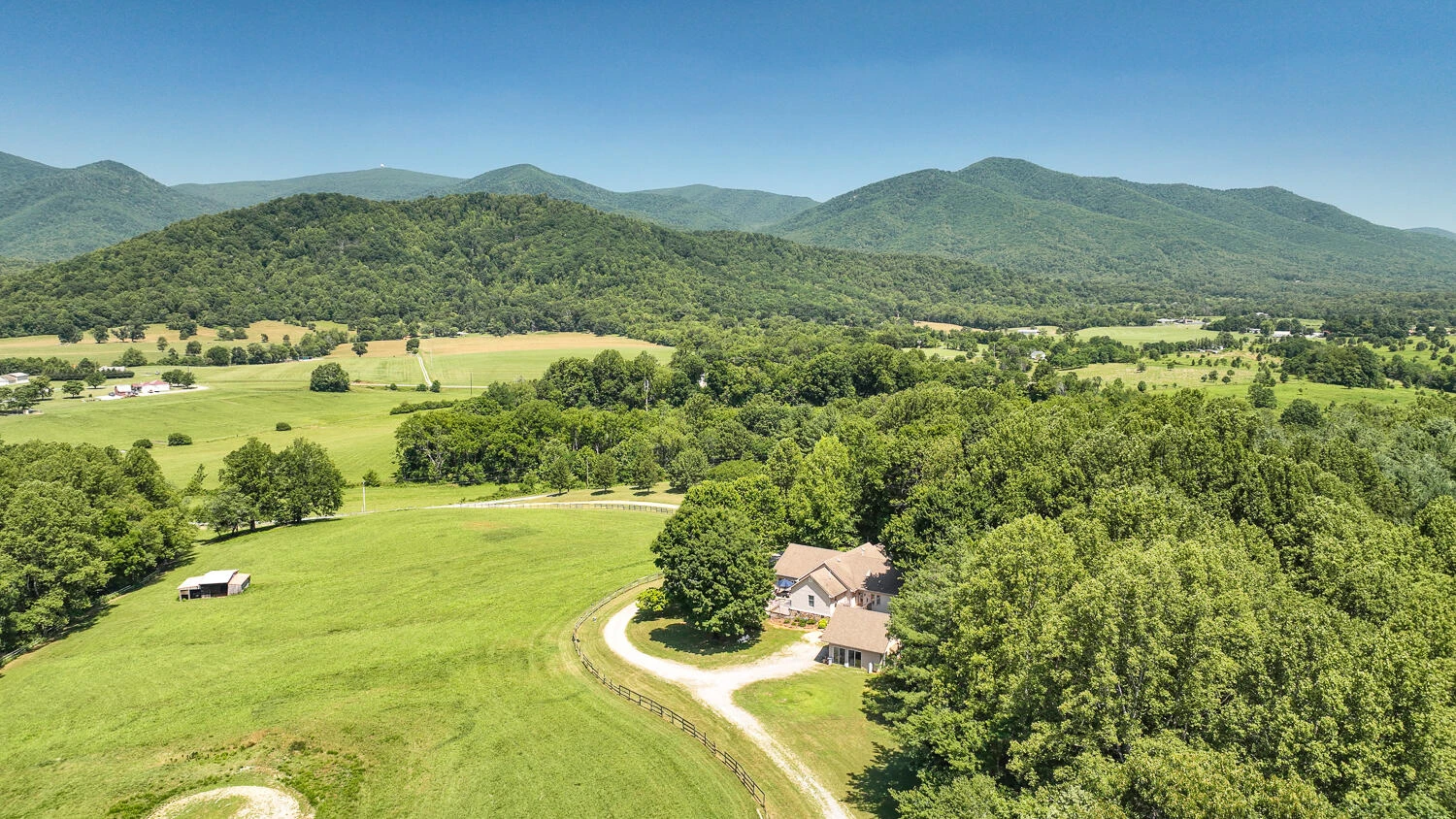 1361 Hurricane Creek RD - Photo 14