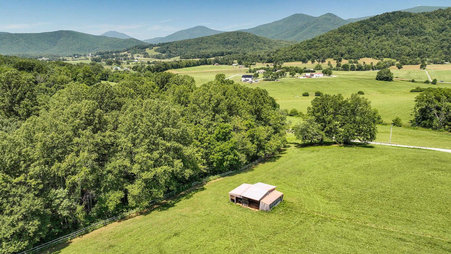 1361 Hurricane Creek RD - Photo 17