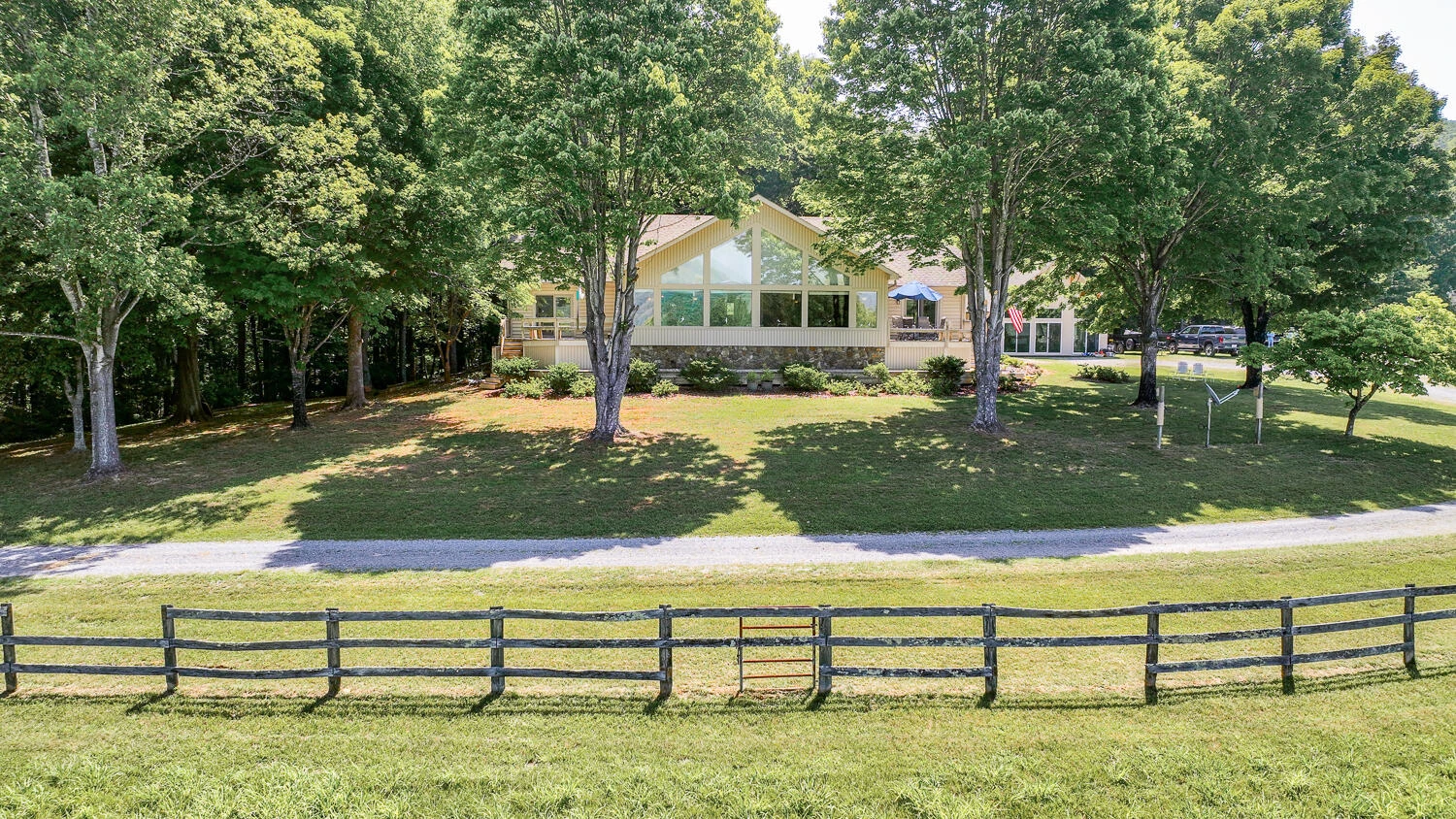 1361 Hurricane Creek RD - Photo 2