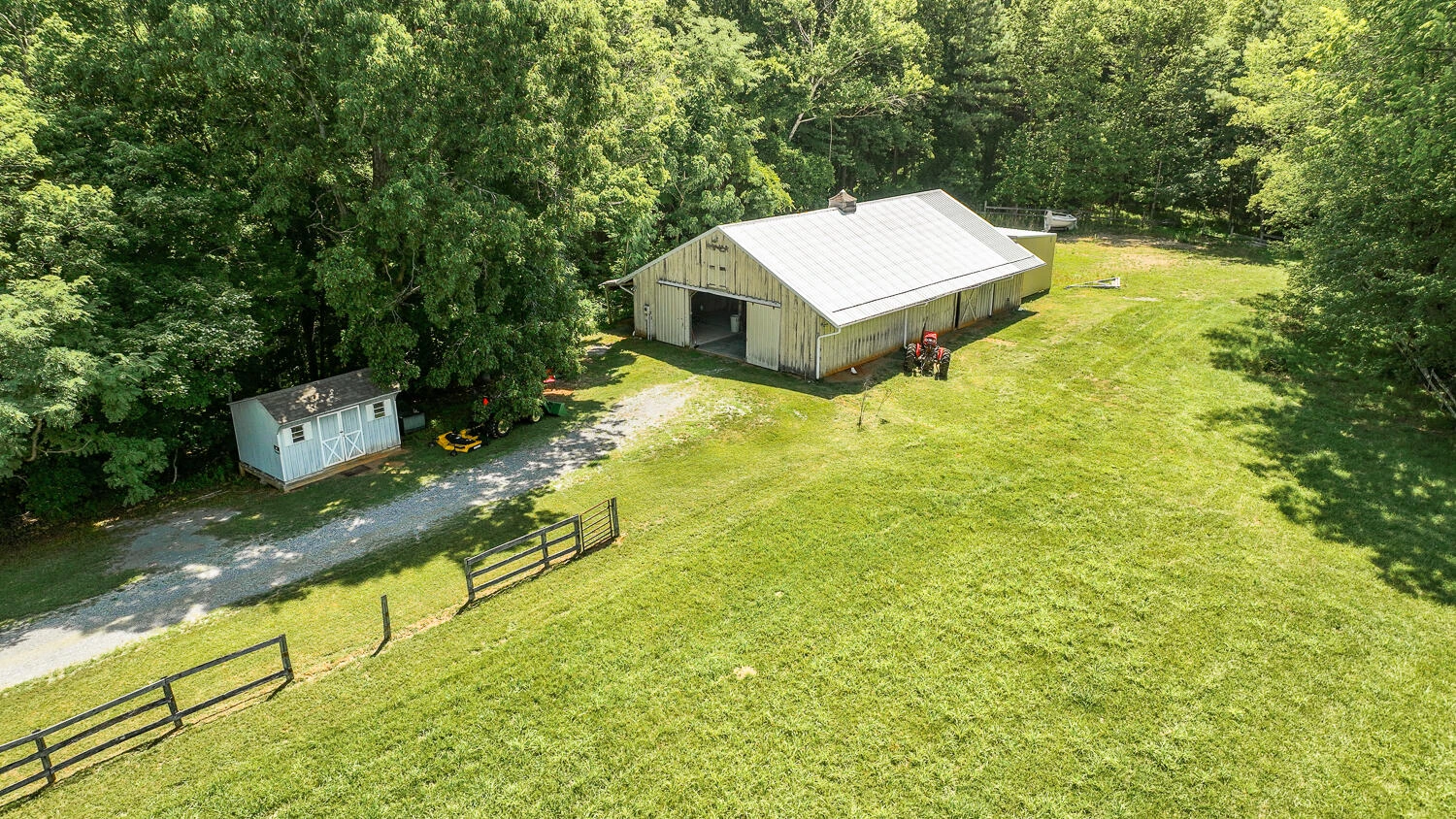 1361 Hurricane Creek RD - Photo 22