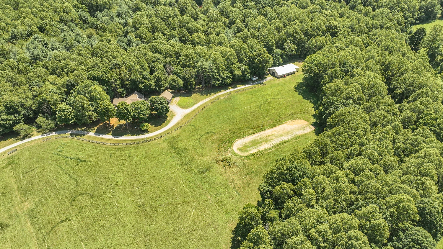 1361 Hurricane Creek RD - Photo 33