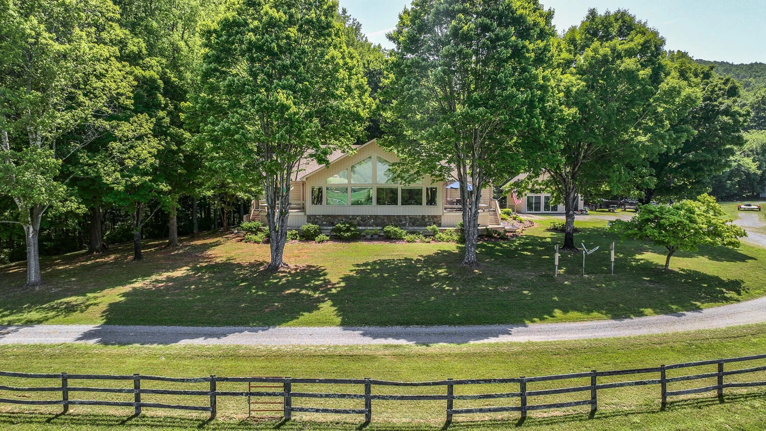 1361 Hurricane Creek RD - Photo 7