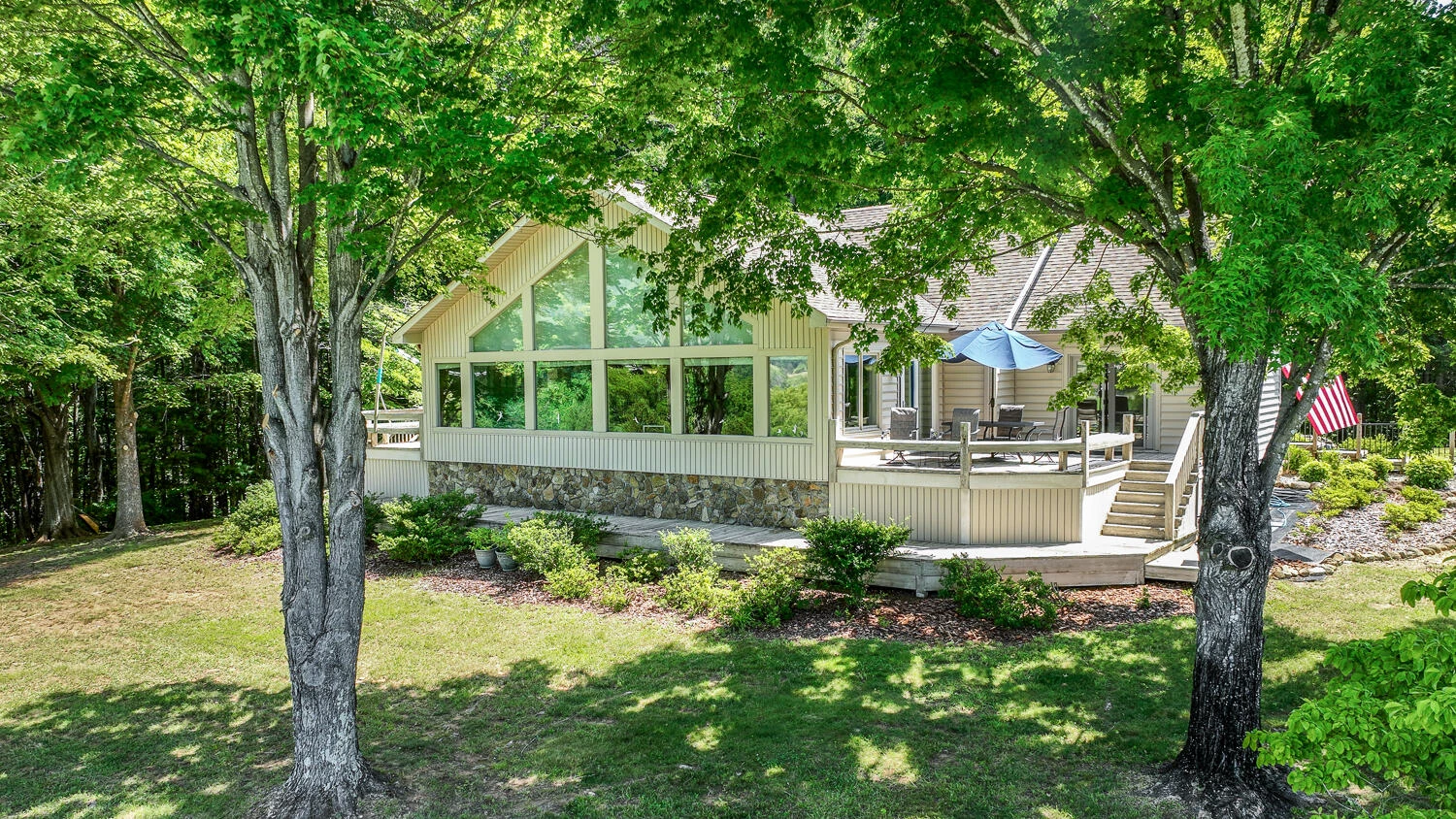 1361 Hurricane Creek RD - Photo 8