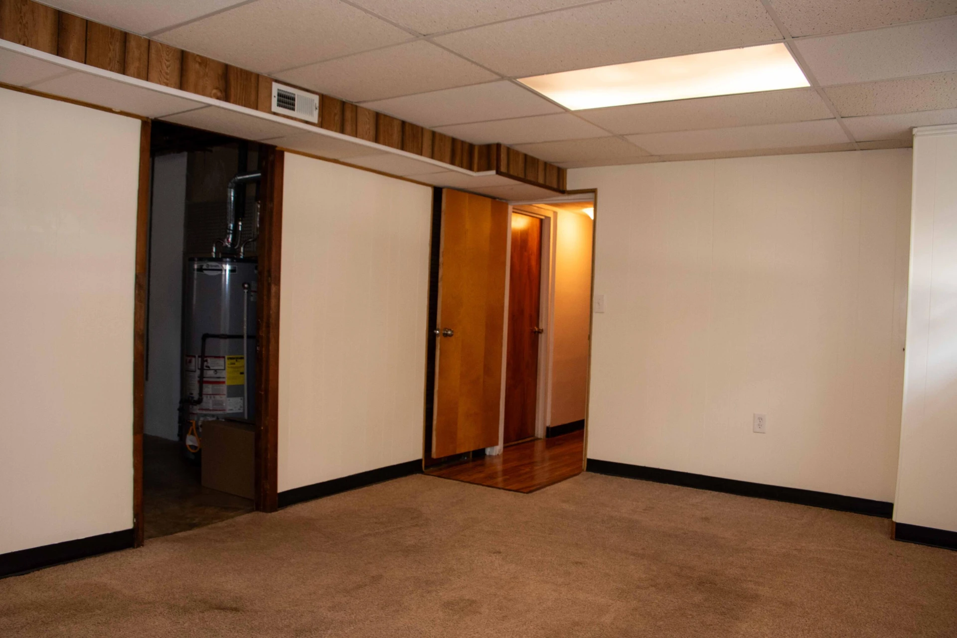 6038 Thornrose RD - Photo 52