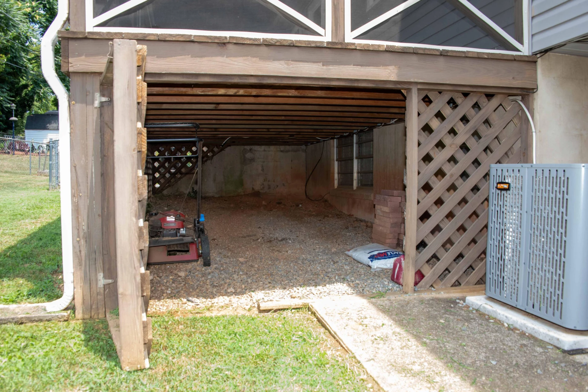 6038 Thornrose RD - Photo 66