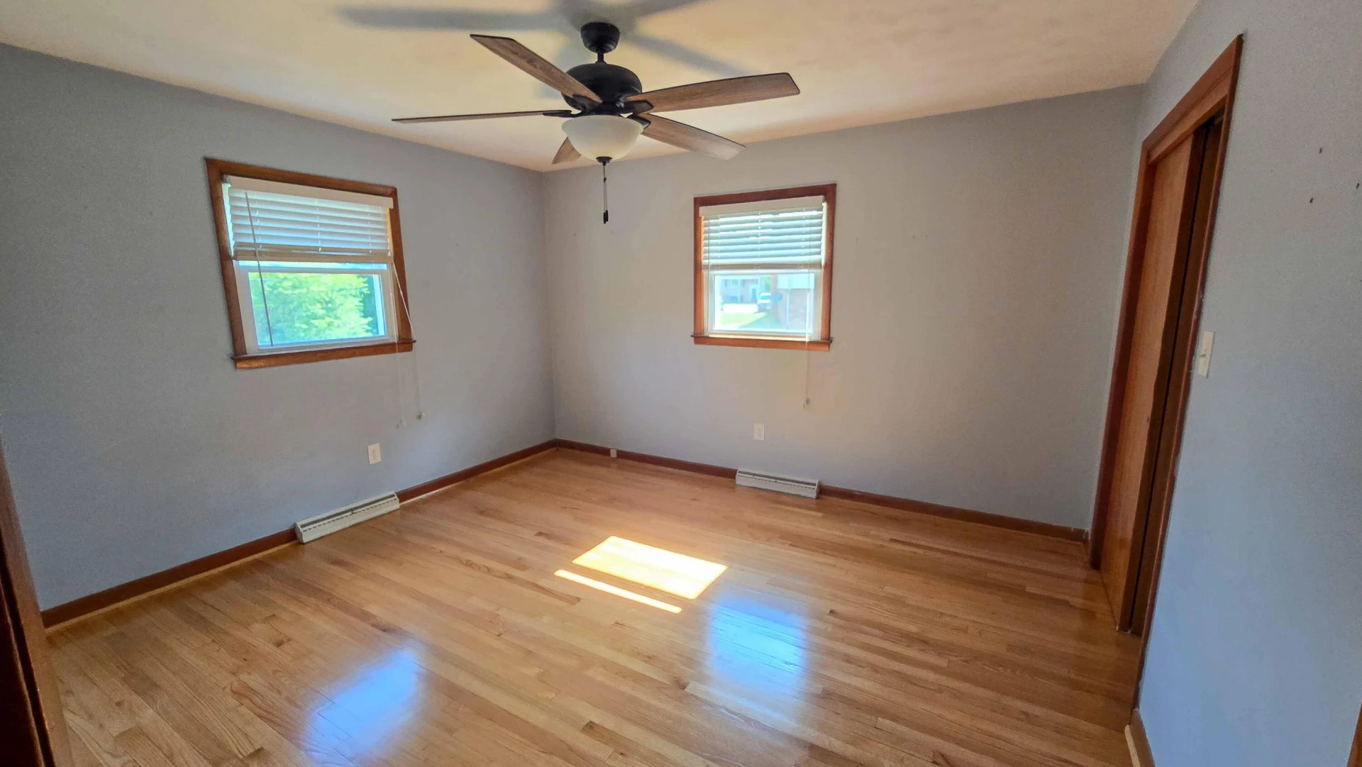 6038 Thornrose RD - Photo 29