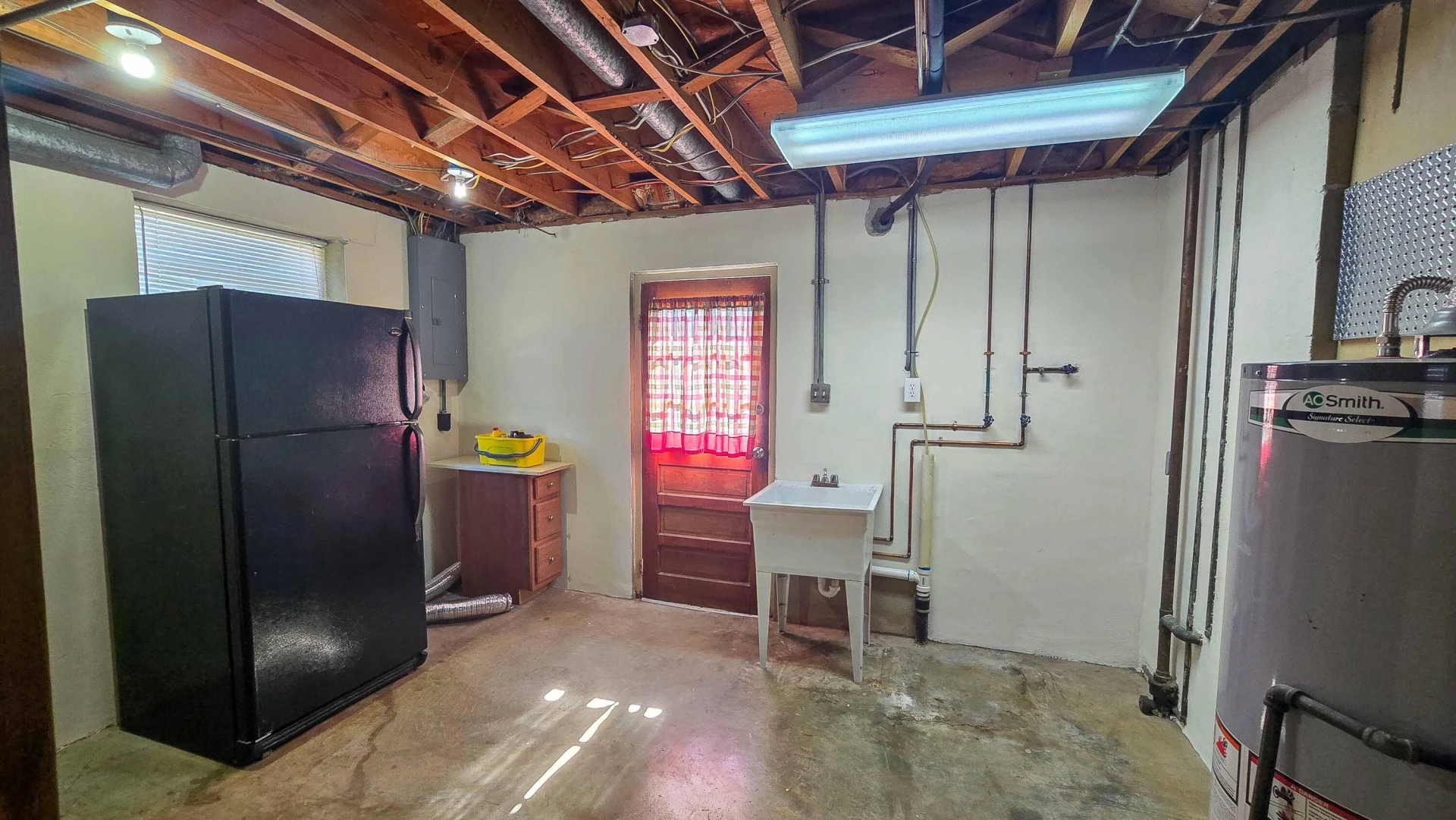 6038 Thornrose RD - Photo 56