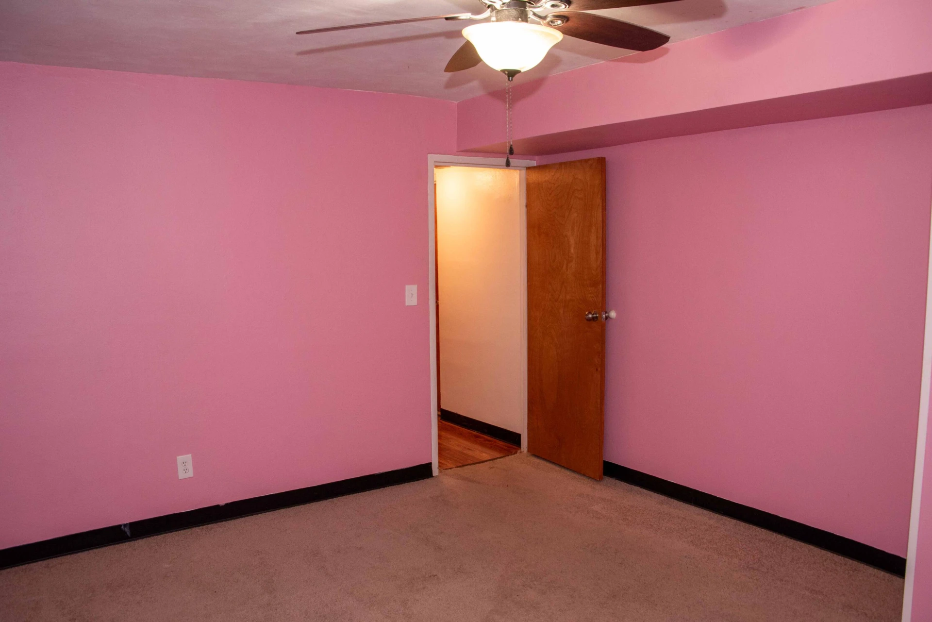 6038 Thornrose RD - Photo 42