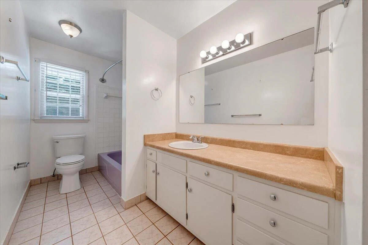 4537 Hammond LN - Photo 17