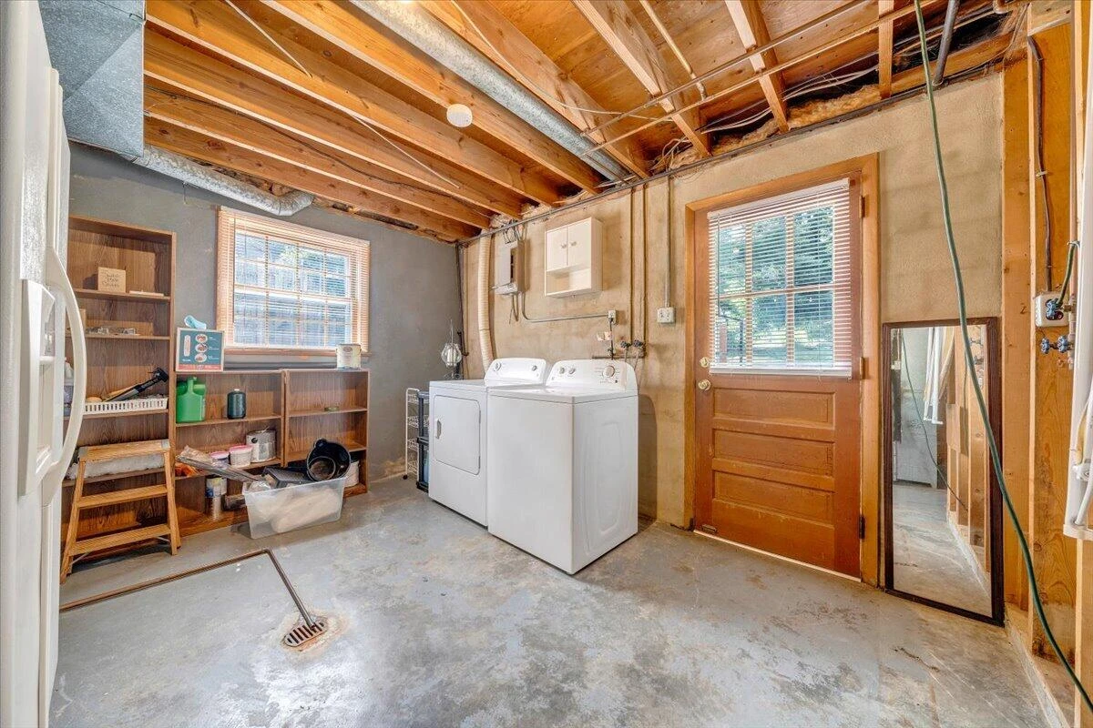 4537 Hammond LN - Photo 22