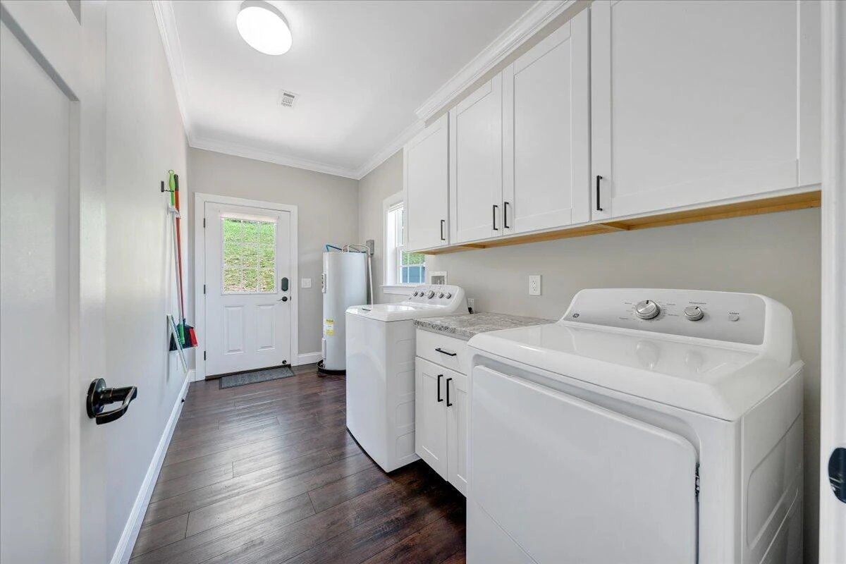 2912 Vinyard AVE NE - Photo 20