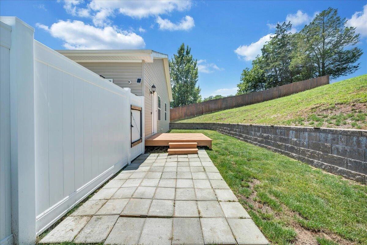 2912 Vinyard AVE NE - Photo 22
