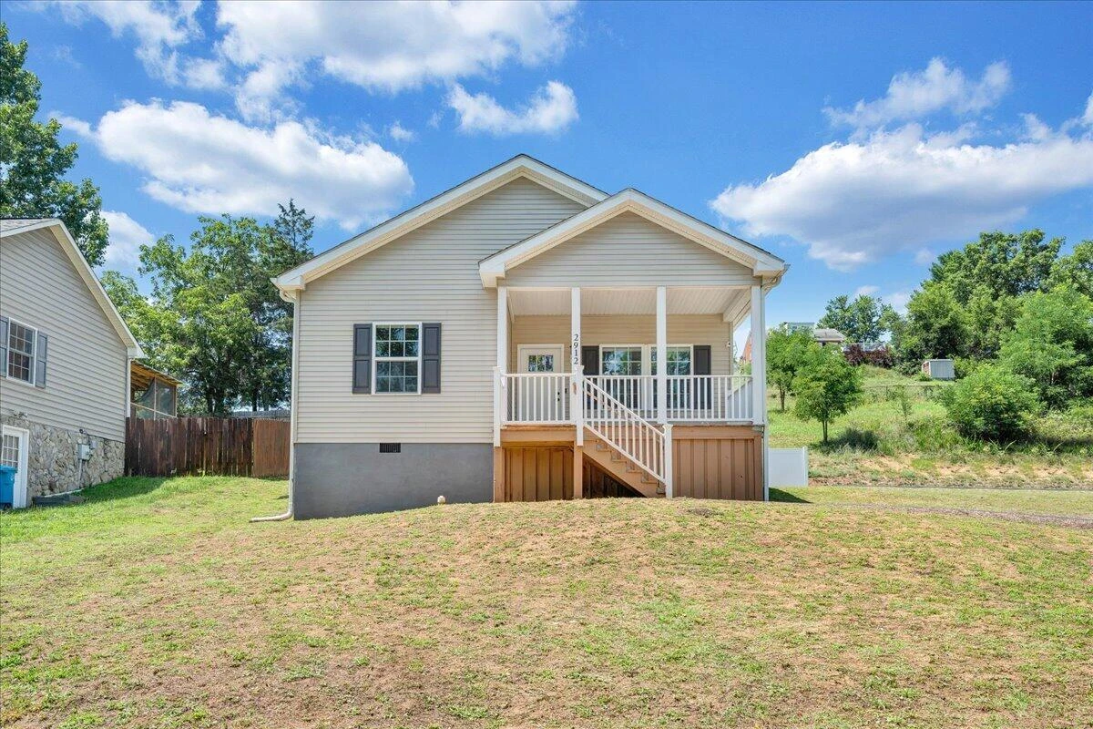 2912 Vinyard AVE NE - Photo 25