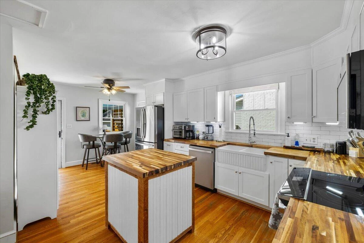 1902 Avon RD SW - Photo 10
