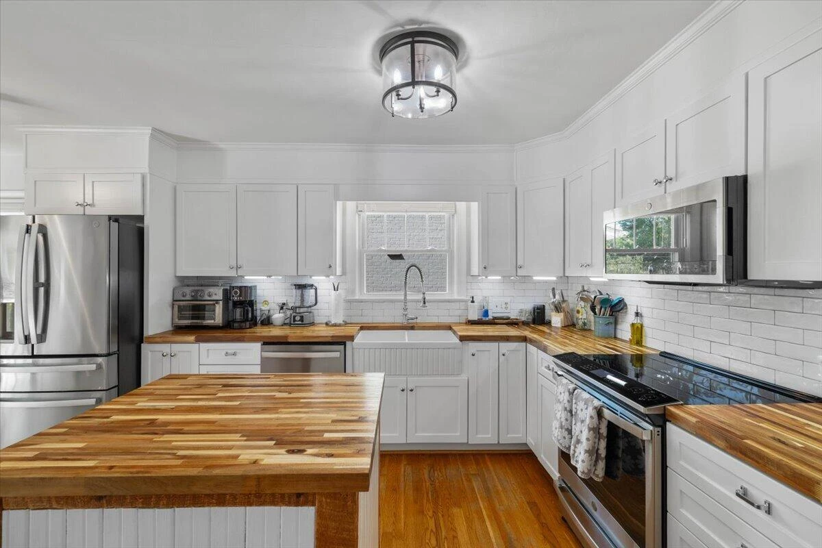 1902 Avon RD SW - Photo 11
