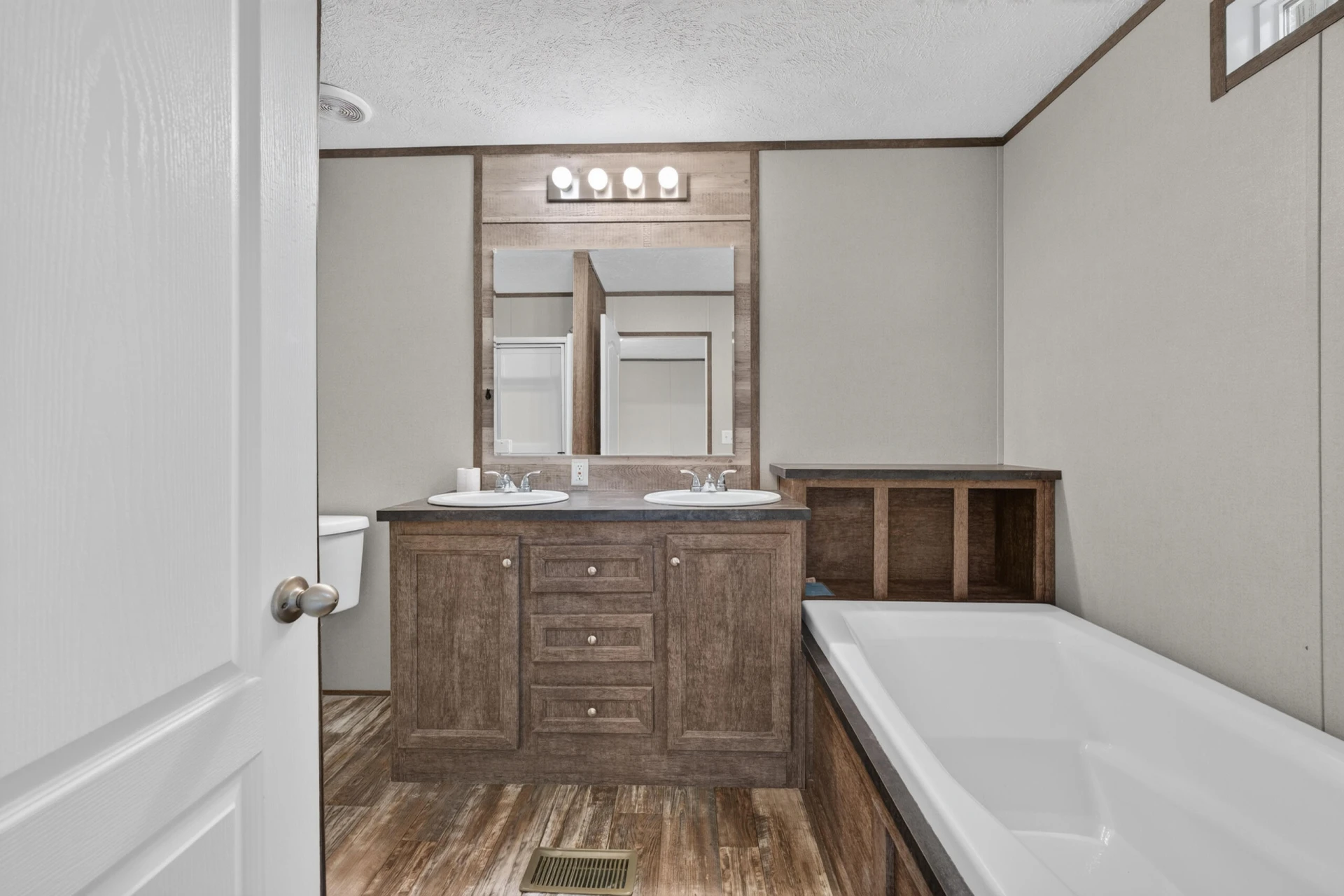 2864 Yorkshire DR - Photo 16