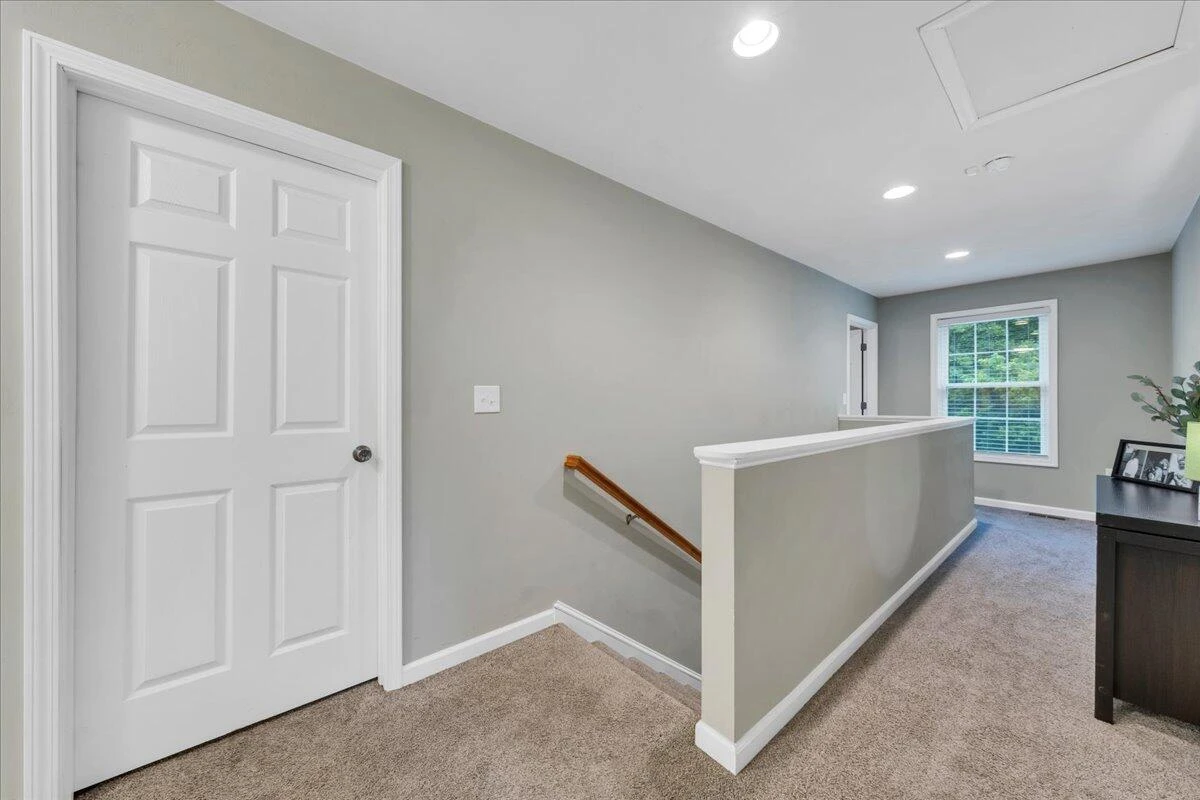 2126 Brookside LN SE - Photo 12