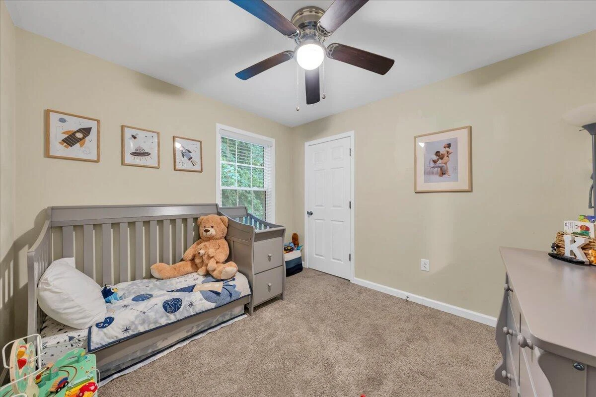 2126 Brookside LN SE - Photo 6