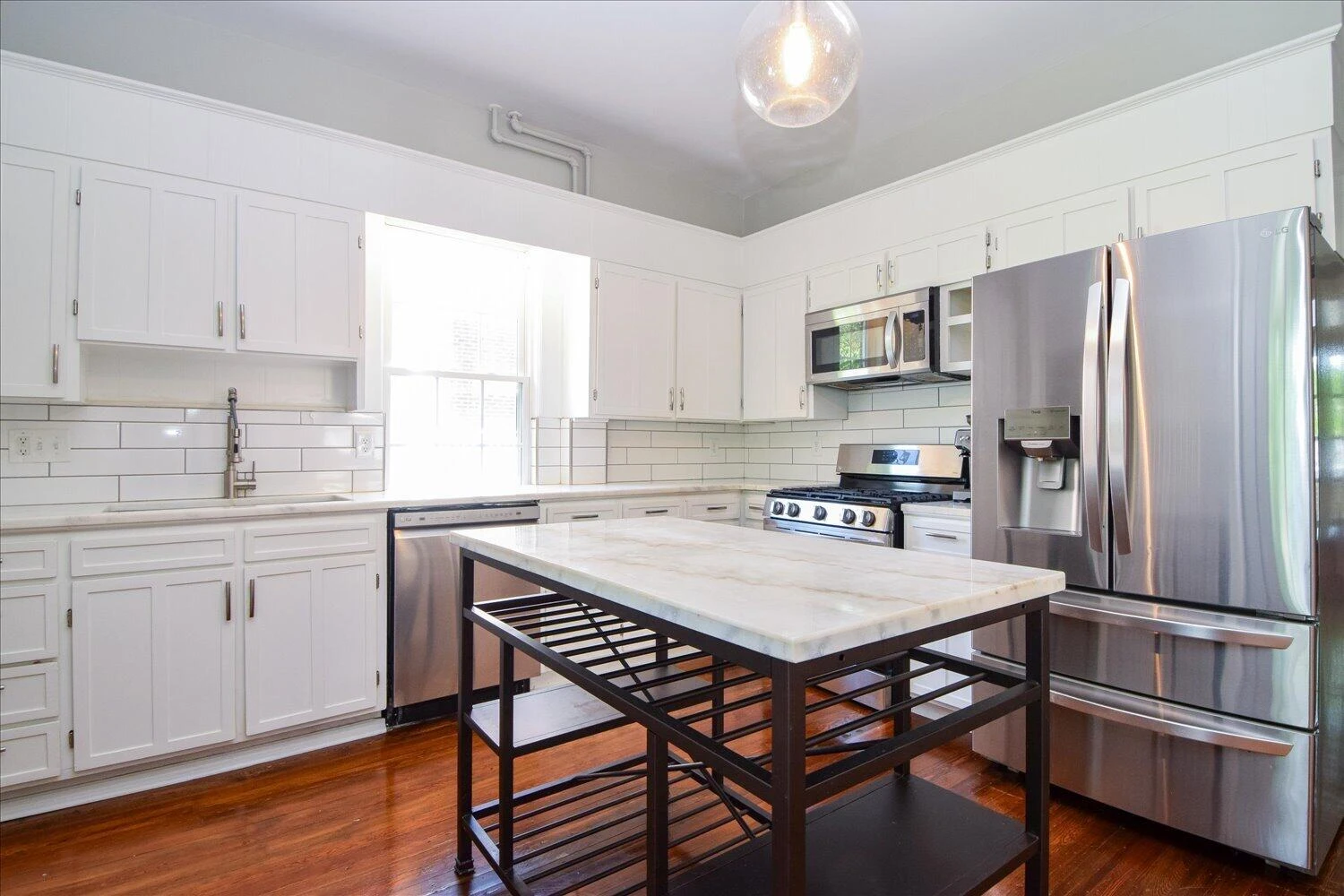 928 Wasena AVE SW - Photo 2