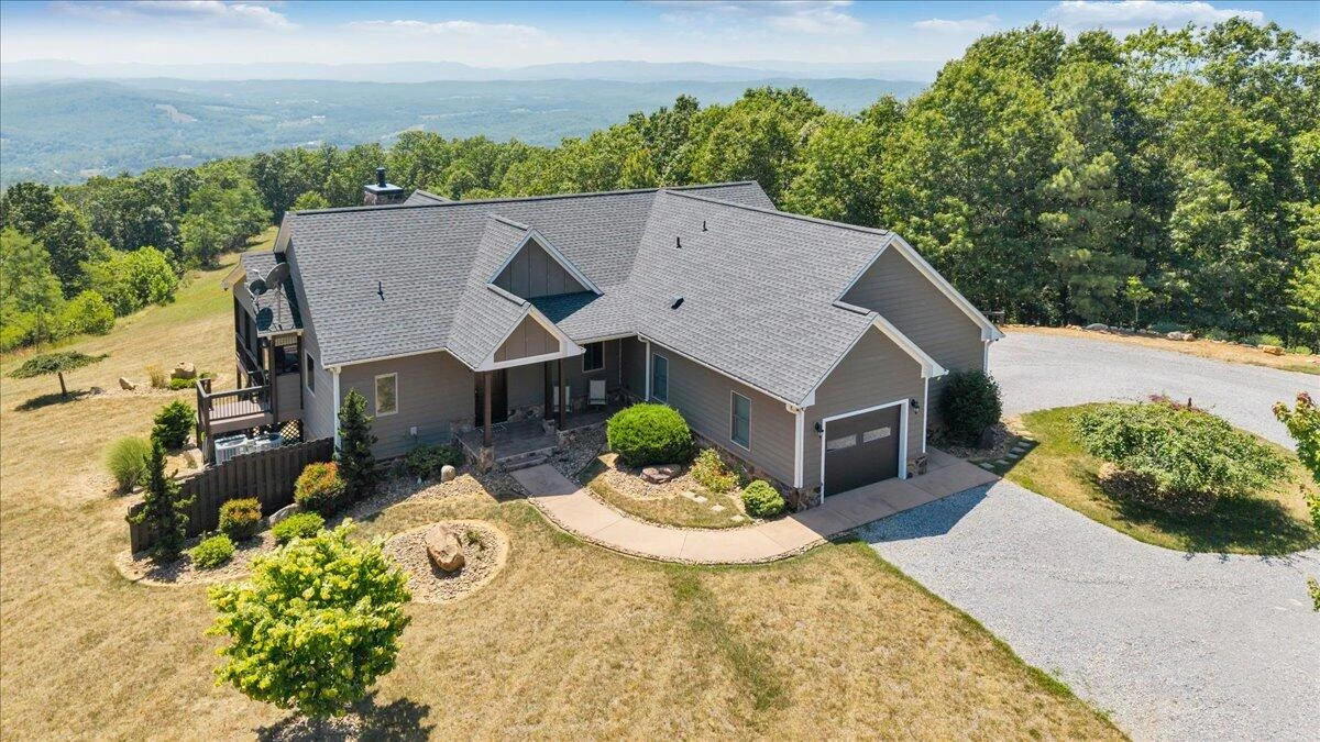 890 Blain RD - Photo 2