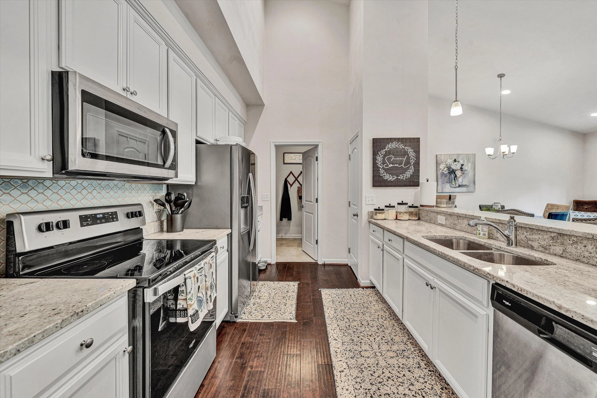 46 Carrington CT - Photo 11