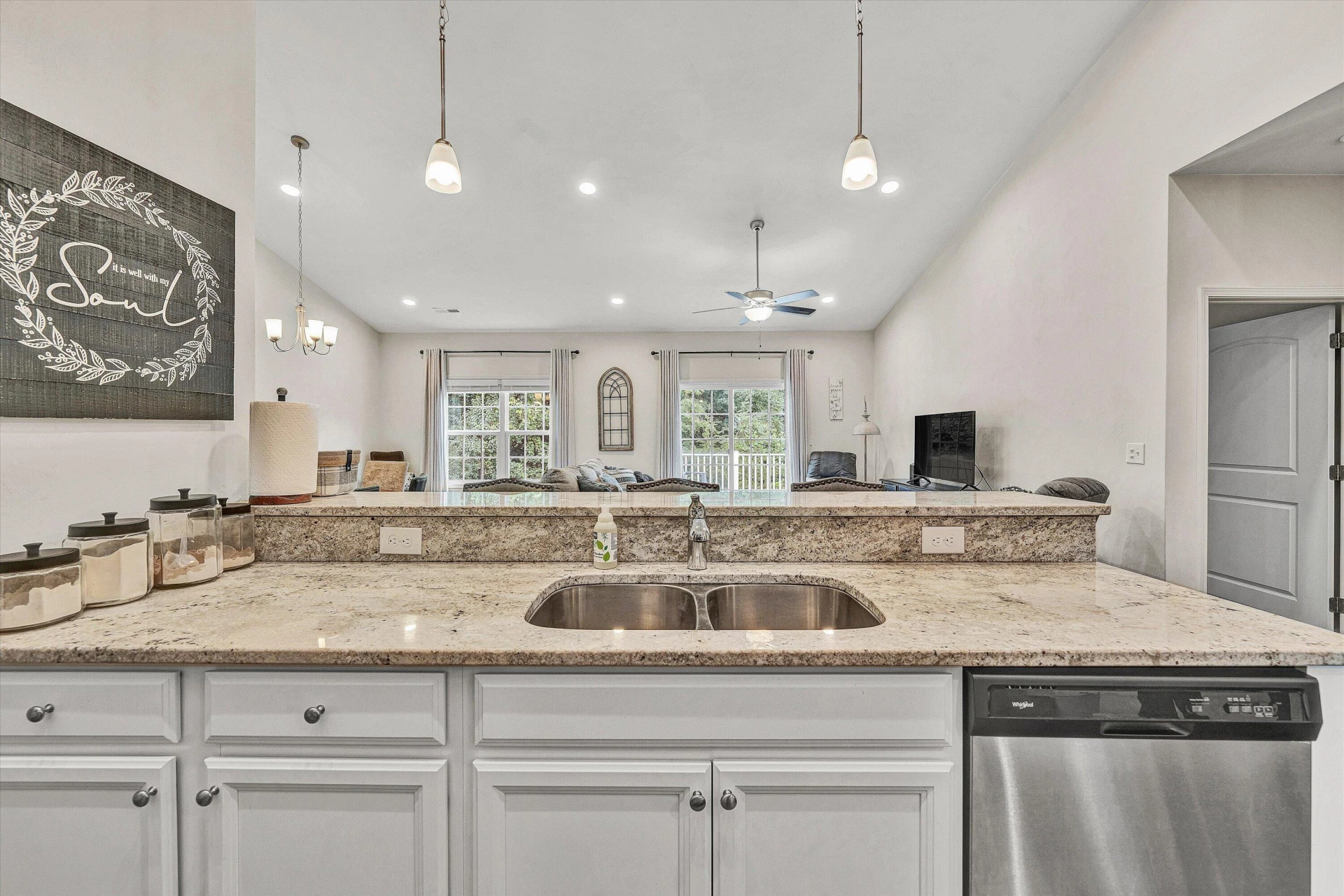 46 Carrington CT - Photo 13